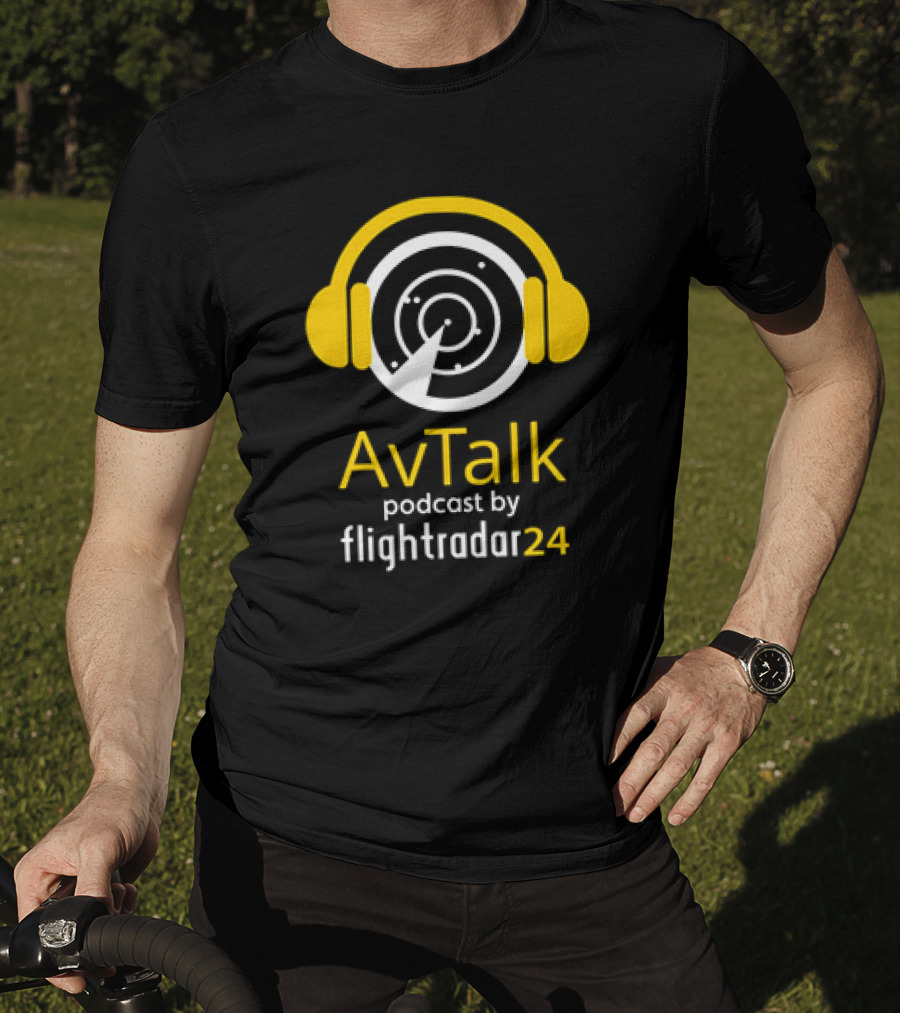 AvTalk Podcast By Flightradar24 With Steve Giordano Radar Headphones T-Shirt