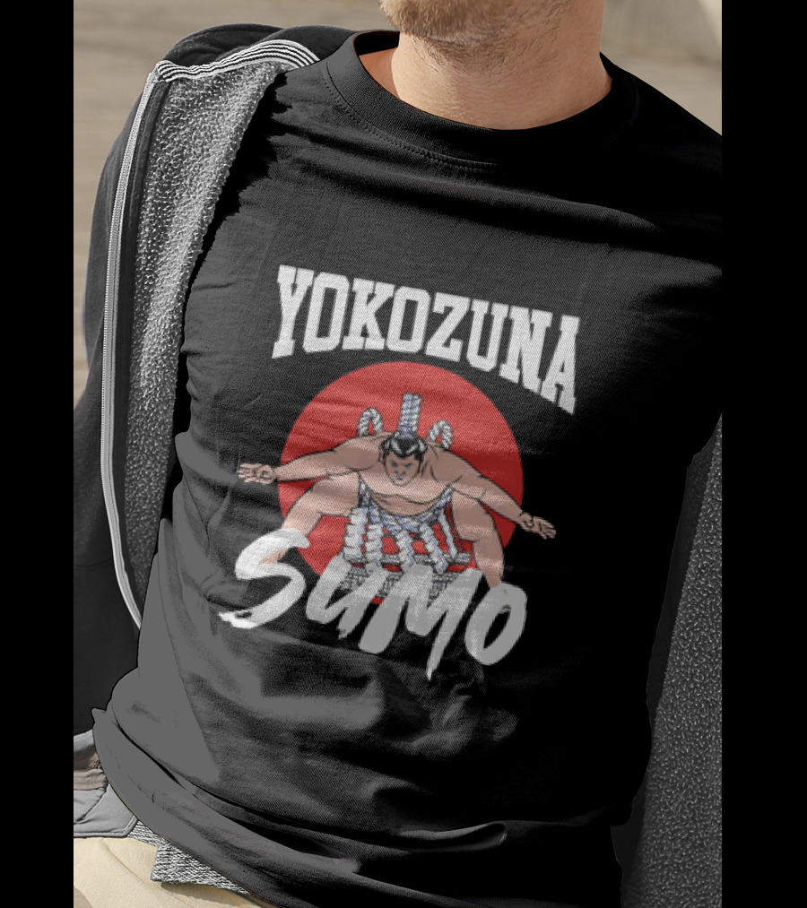 Yokozuna Sumo Japan Vintage Red Sun Background T-Shirt