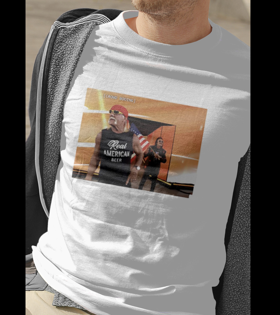 Crowd Booing Real American Beer Wwe Hulk Hogan T-Shirt