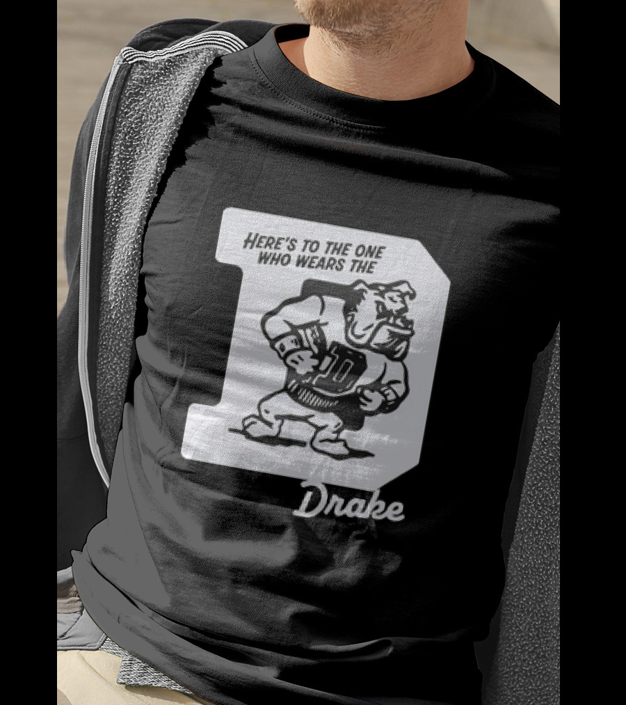 Drake Bulldogs Here's To The One Who Wears The D Retro T-Shirt