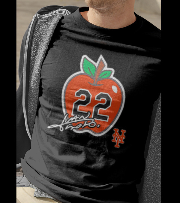 Juan Soto 22 New York Mets Apple T-Shirt