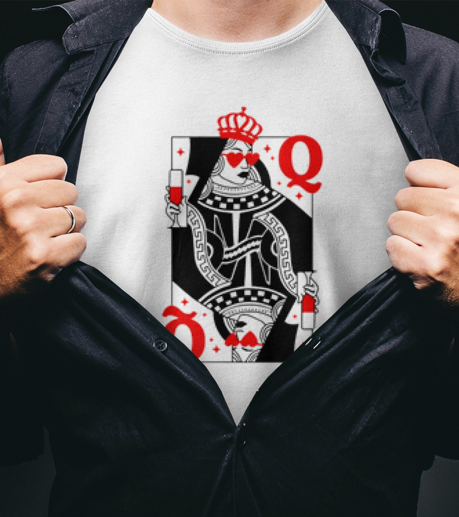 Queen Of Hearts Card Red Heart Glasses T-Shirt