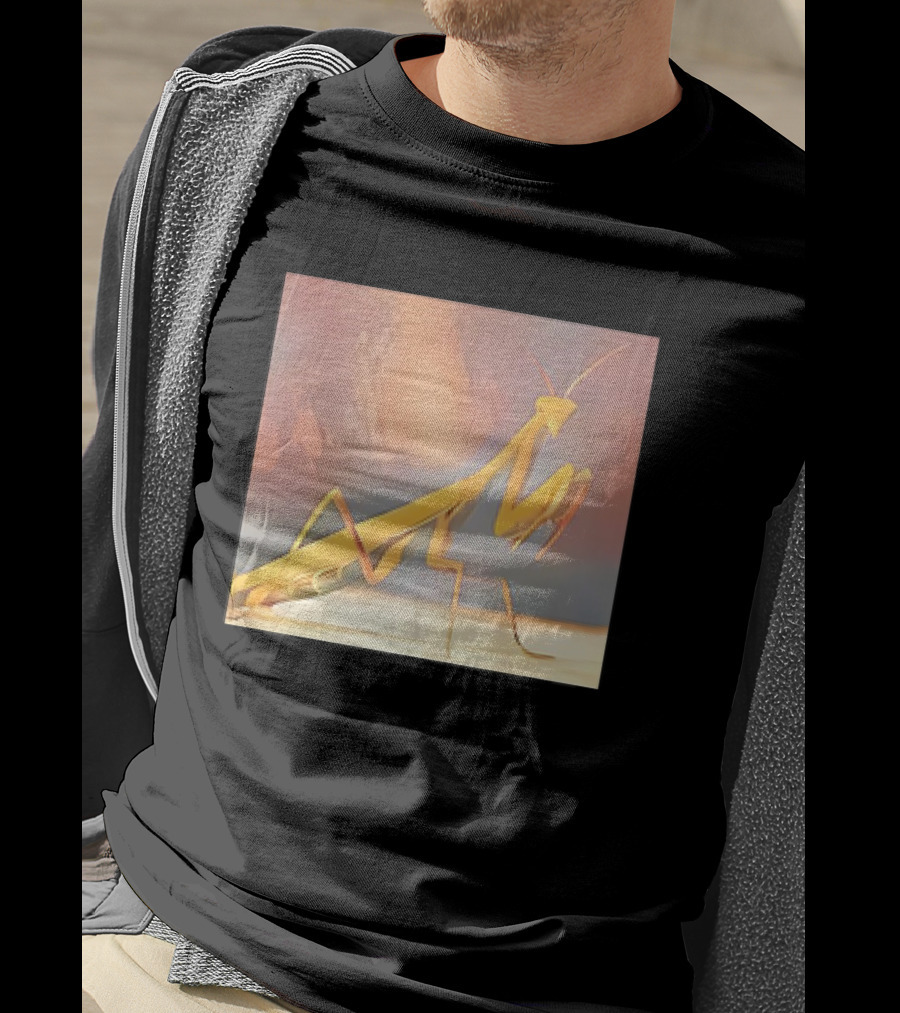 The Praying Mantis Abstract Pastel Insect T-Shirt