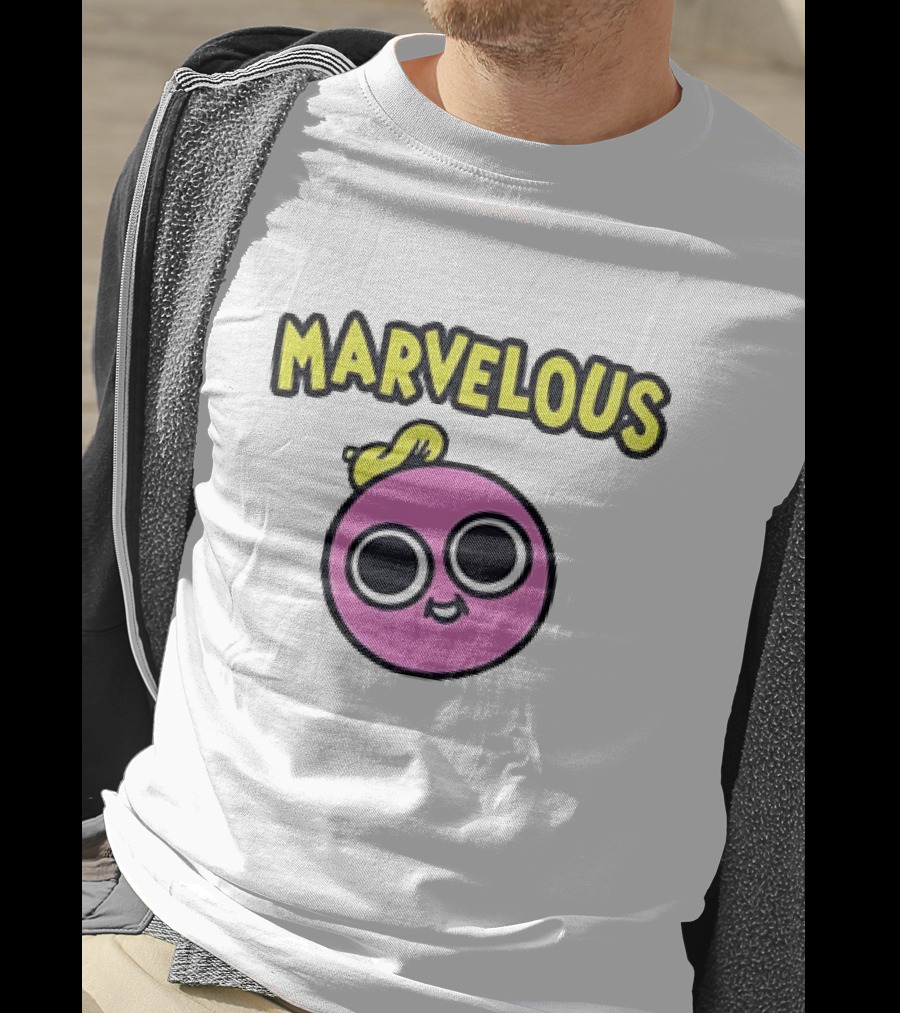 MARVELOUS Cute Pink Smiley Face With Large Eyes And Yellow Hair T-Shirt