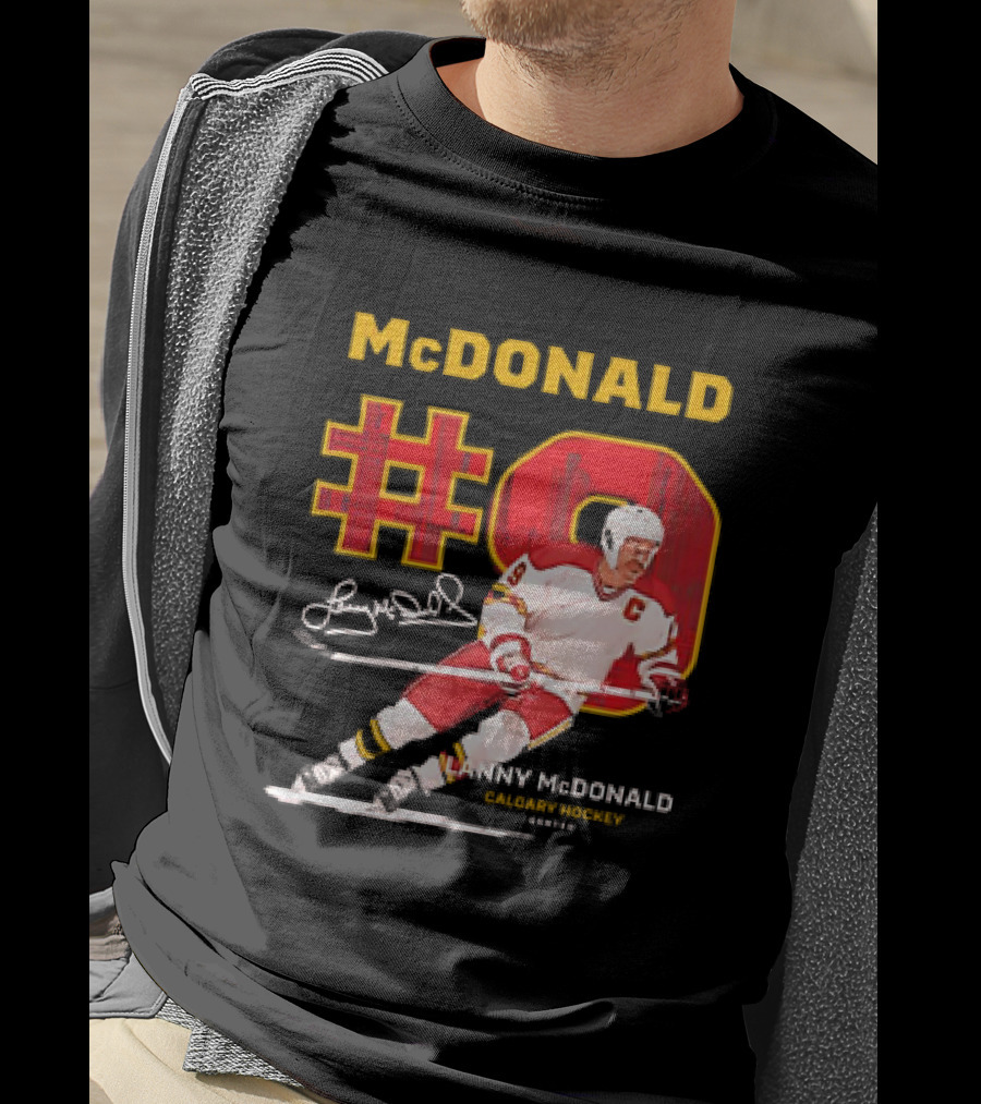 Lanny McDonald #9 Calgary Flames NHL Hockey Throwback Vintage Signature T-Shirt