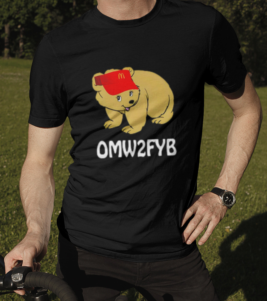 OMW2FYB Bear In Fast Food Cap T-Shirt