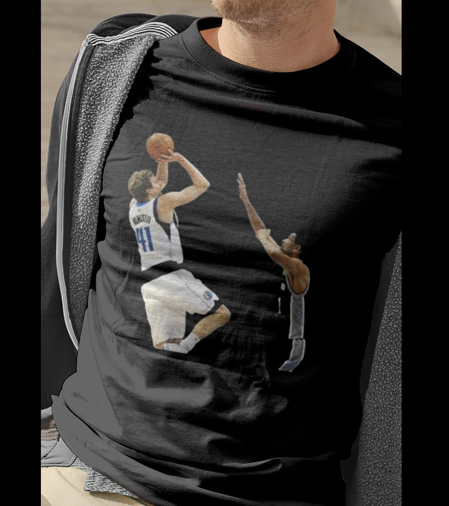 Dirk Nowitzki Fadeaway Jumper Over Tim Duncan NBA Iconic Moment T-Shirt
