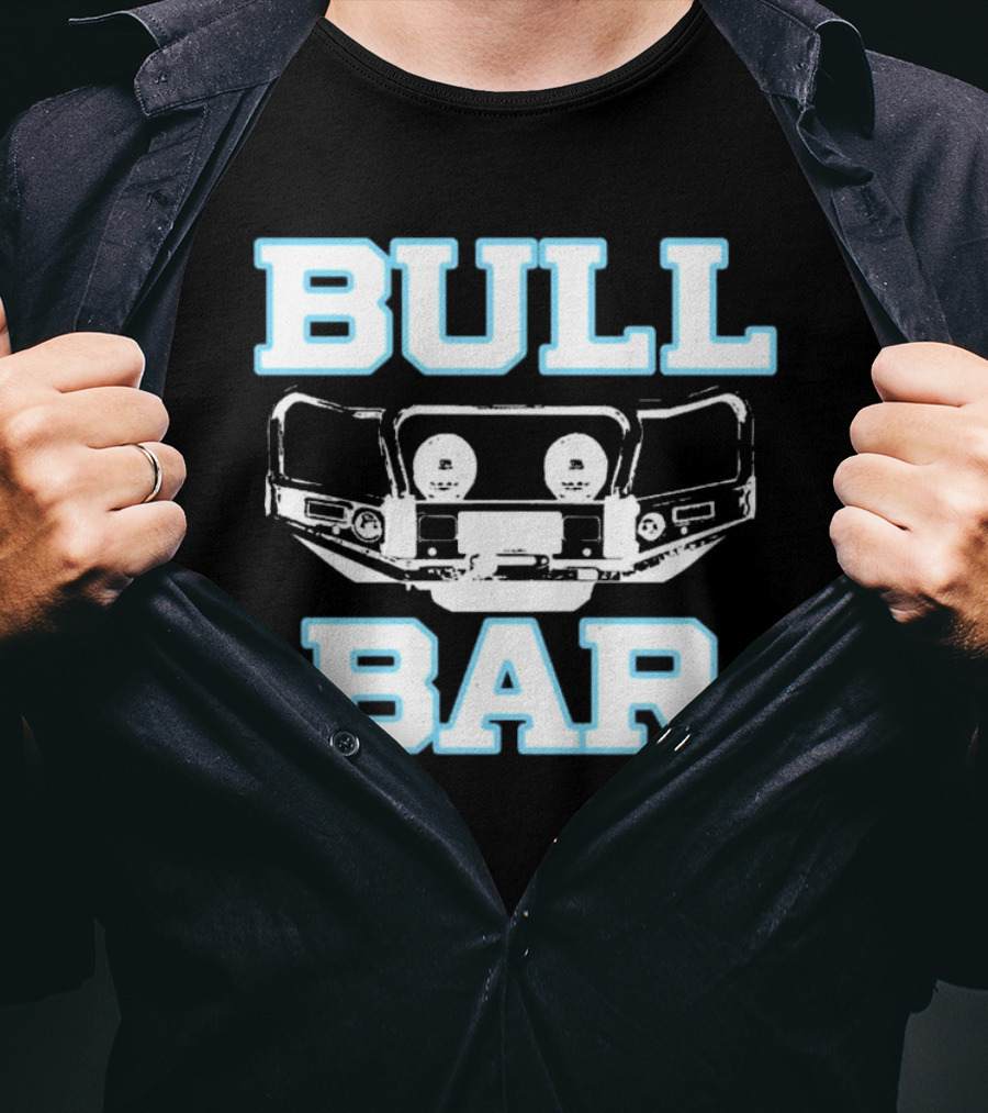 BULL BAR Car Protection Accessory Bold Vintage Style T-Shirt