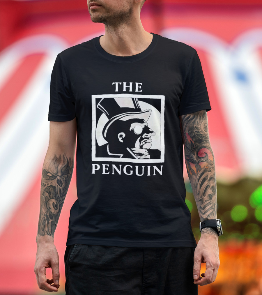 Batman Returns The Penguin Villain Silhouette Art T-Shirt