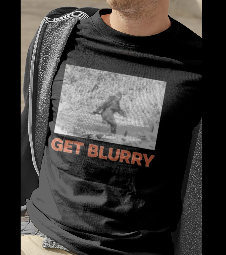 Blurry Creatures Get Blurry Bigfoot Image Classic Style T-Shirt