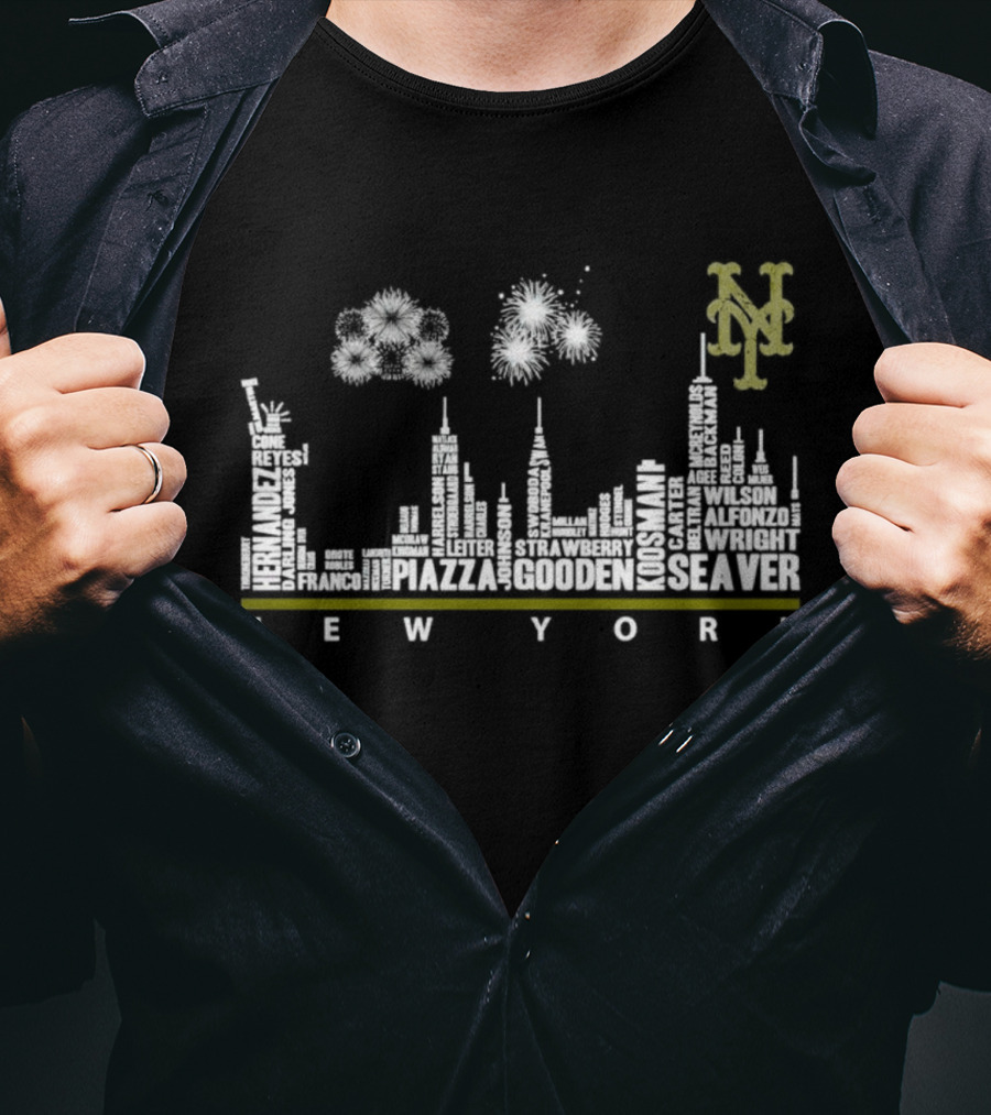 New York Mets Skyline With Player Names T-Shirt