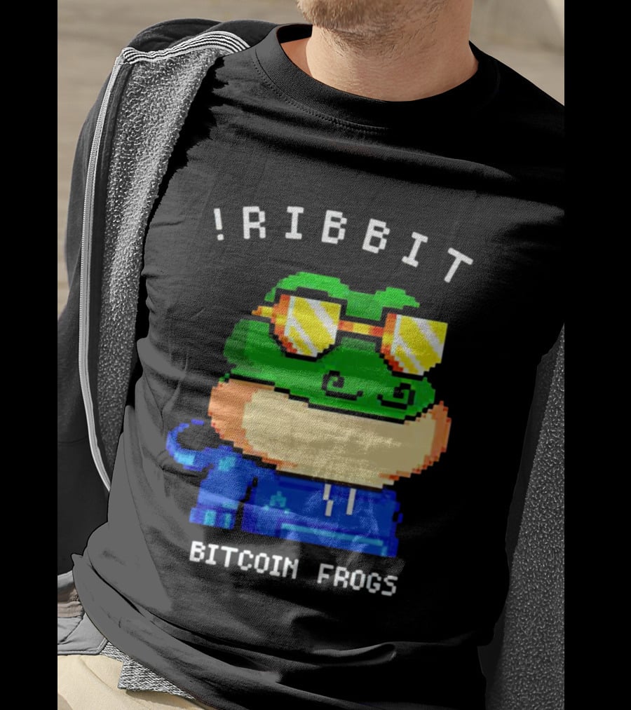Ribbit Bitcoin Frogs Pixel Art Frog With Sunglasses T-Shirt