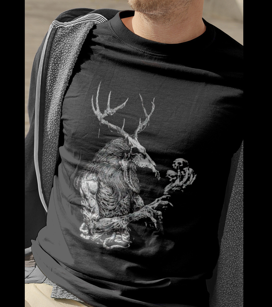 Wendigo Antlered Skull Creature Grasping Skulls T-Shirt