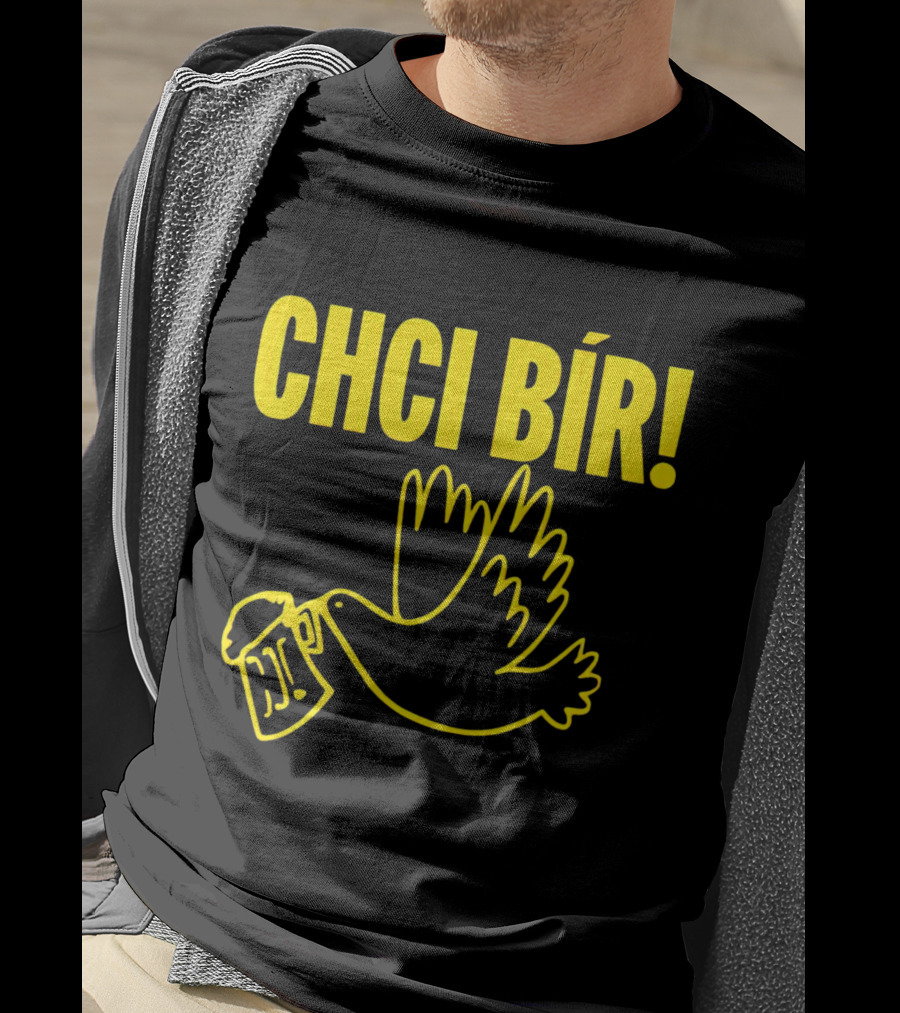 CHCI BÍR Beer Dove With Mug T-Shirt