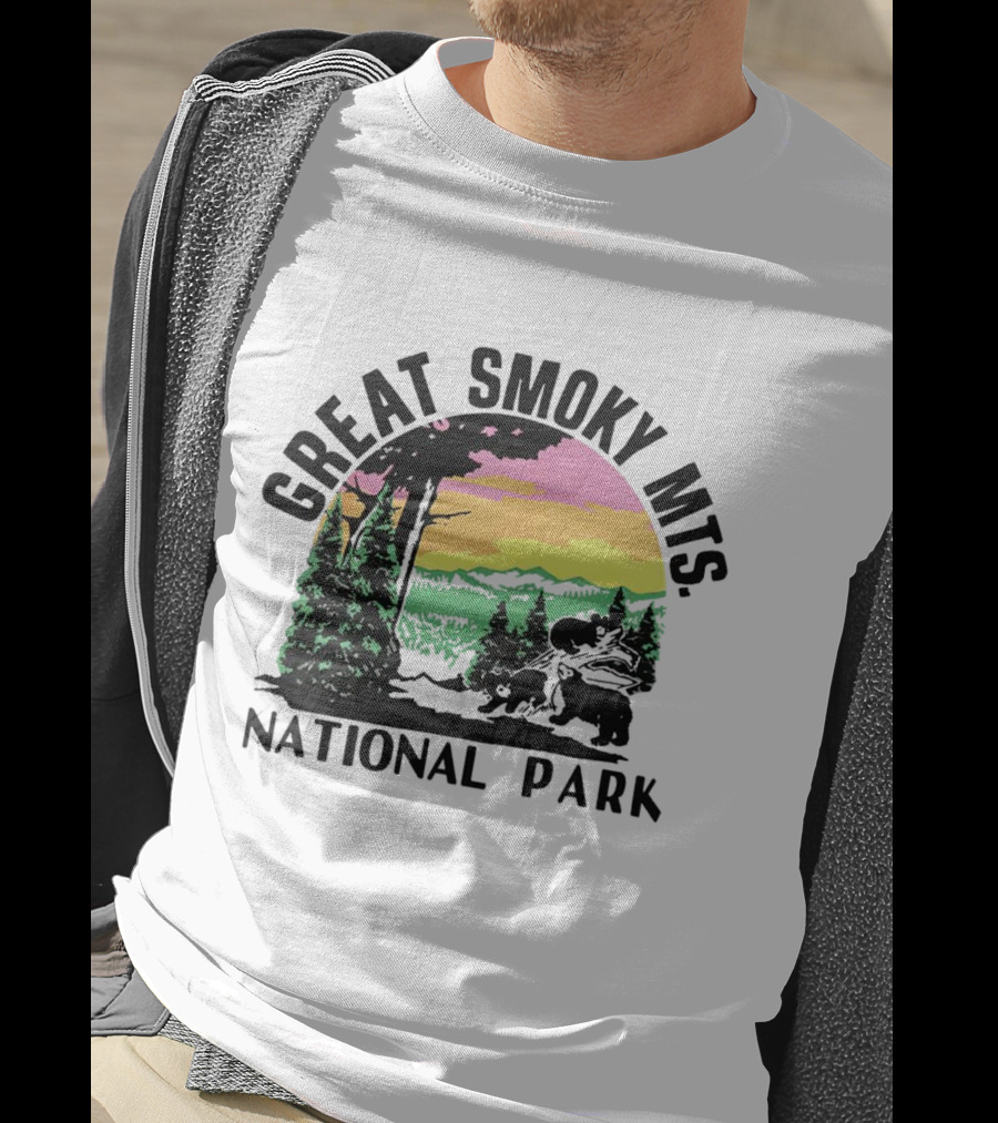 Great Smoky Mts National Park Sunset With Forest And Bears T-Shirt