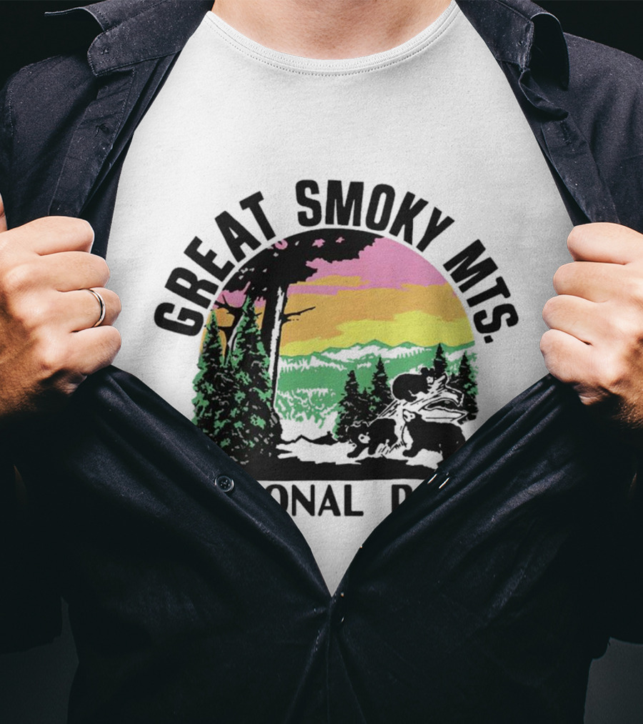 Great Smoky Mts National Park Sunset With Forest And Bears T-Shirt