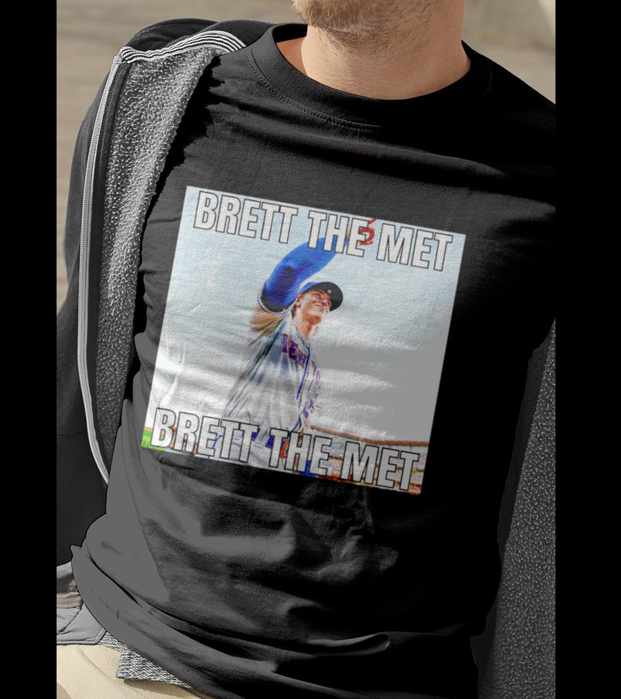 Brett The Met Baseball Player At New York Stadium T-Shirt
