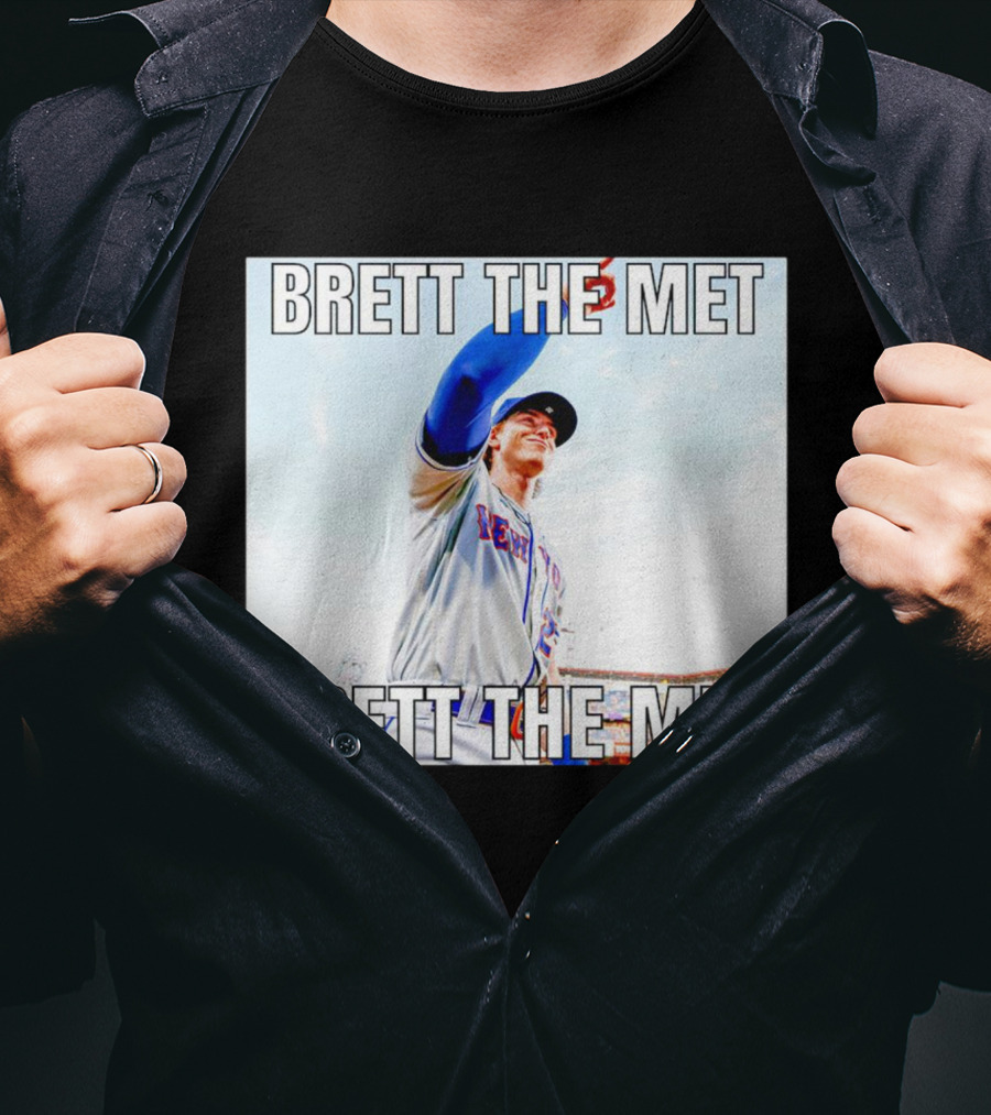 Brett The Met Baseball Player At New York Stadium T-Shirt