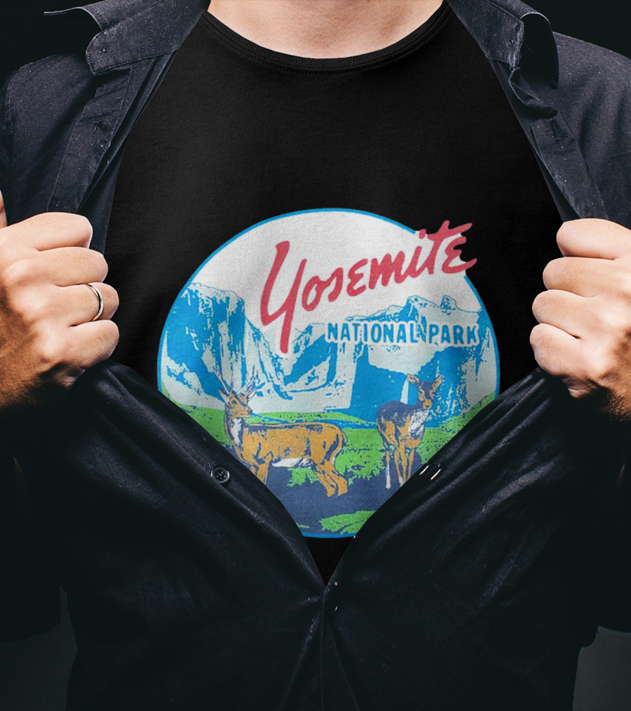 Yosemite National Park Scenic Wildlife With Deer T-Shirt