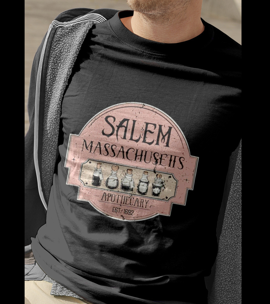 Salem Massachusetts Apothecary Est. 1692 Halloween T-Shirt