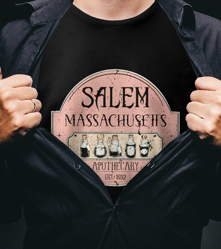 Salem Massachusetts Apothecary Est. 1692 Halloween T-Shirt