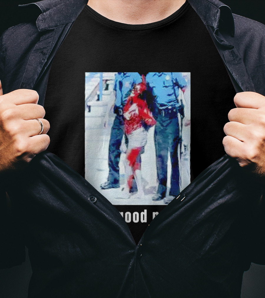 I'm A Good Person Snooki Image With Police Officers T-Shirt