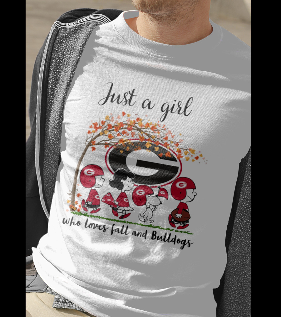 Just A Girl Who Loves Fall And Bulldogs Peanuts Cartoon Georgia Bulldogs Football T-Shirt