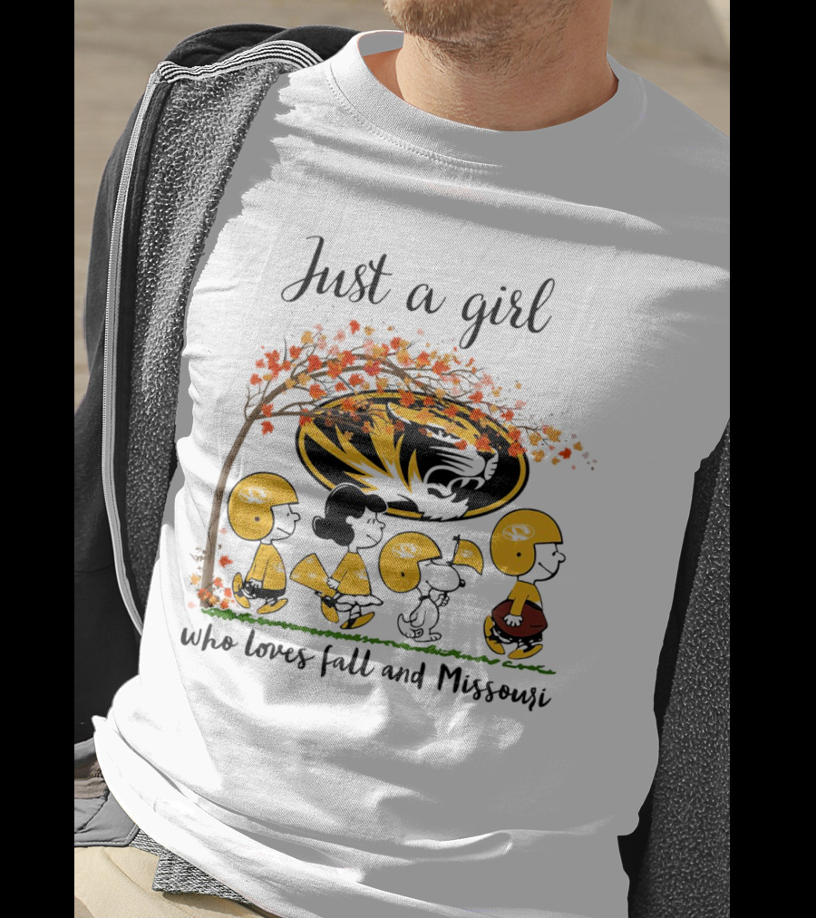 Just A Girl Who Loves Fall And Missouri Peanuts Cartoon Halloween Football Tiger Leaves T-Shirt