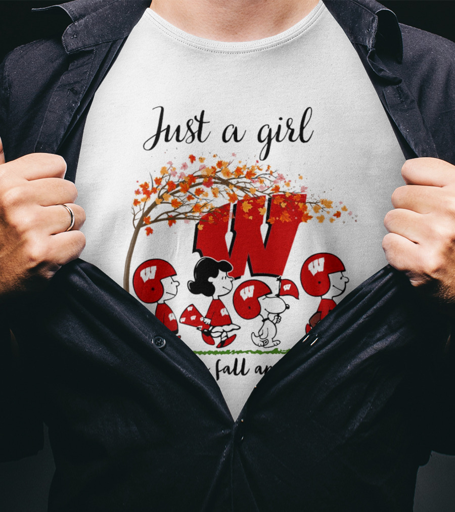 Just A Girl Who Loves Fall And Wisconsin Badgers Peanuts Cartoon T-Shirt