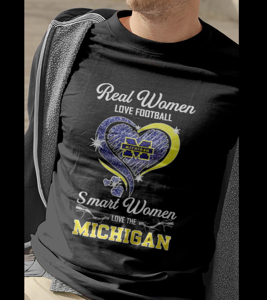 Real Women Love Football Smart Women Love The Michigan Wolverines Heart T-Shirt