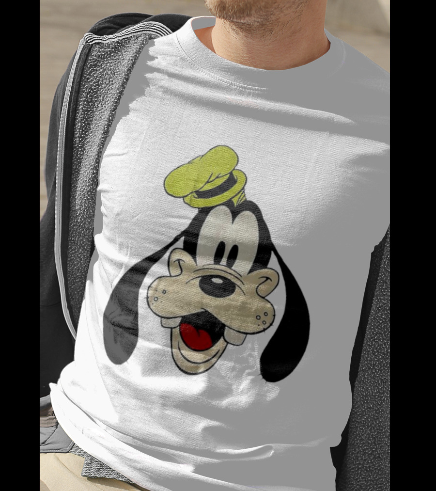 Yats Goofy Head Disney Character Face T-Shirt