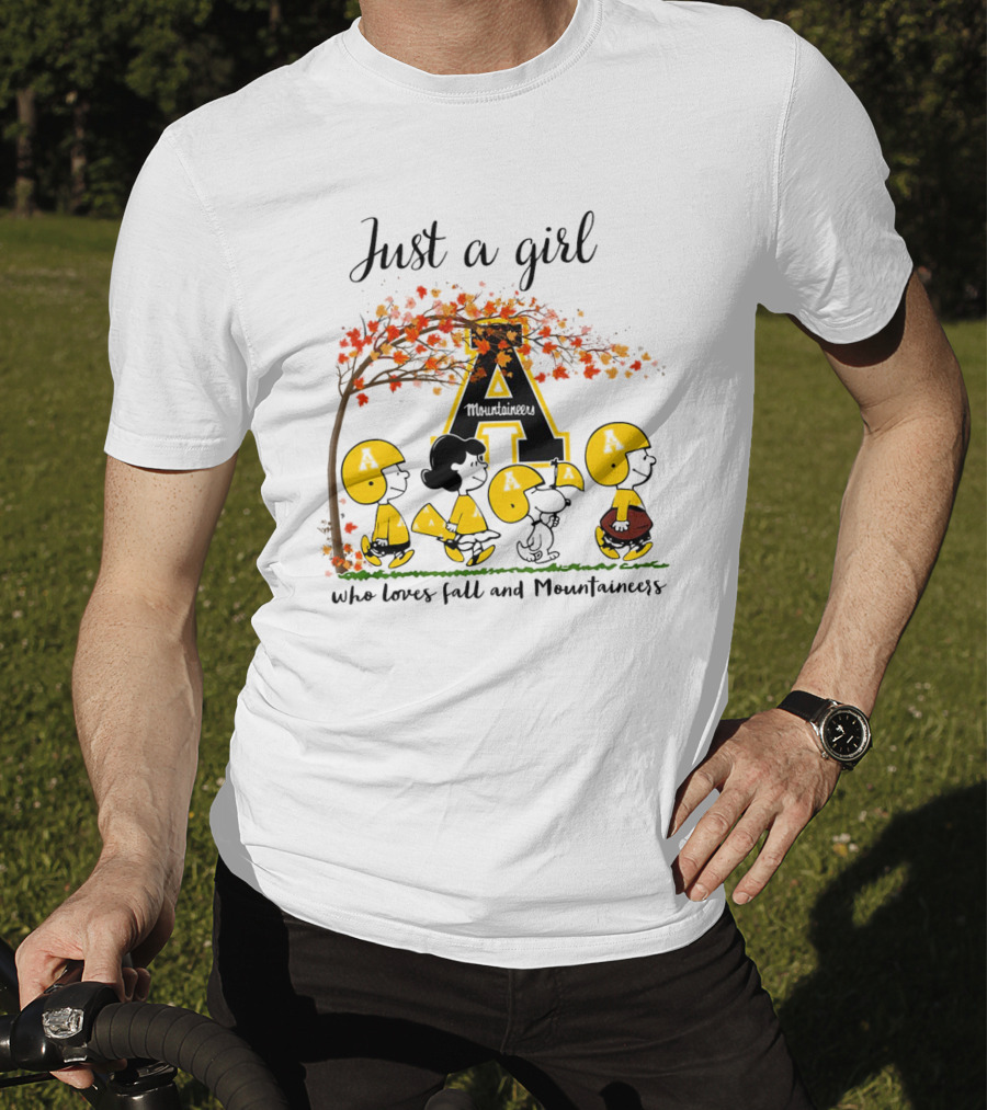 Just A Girl Who Loves Fall And Mountaineers Peanuts Cartoon T-Shirt