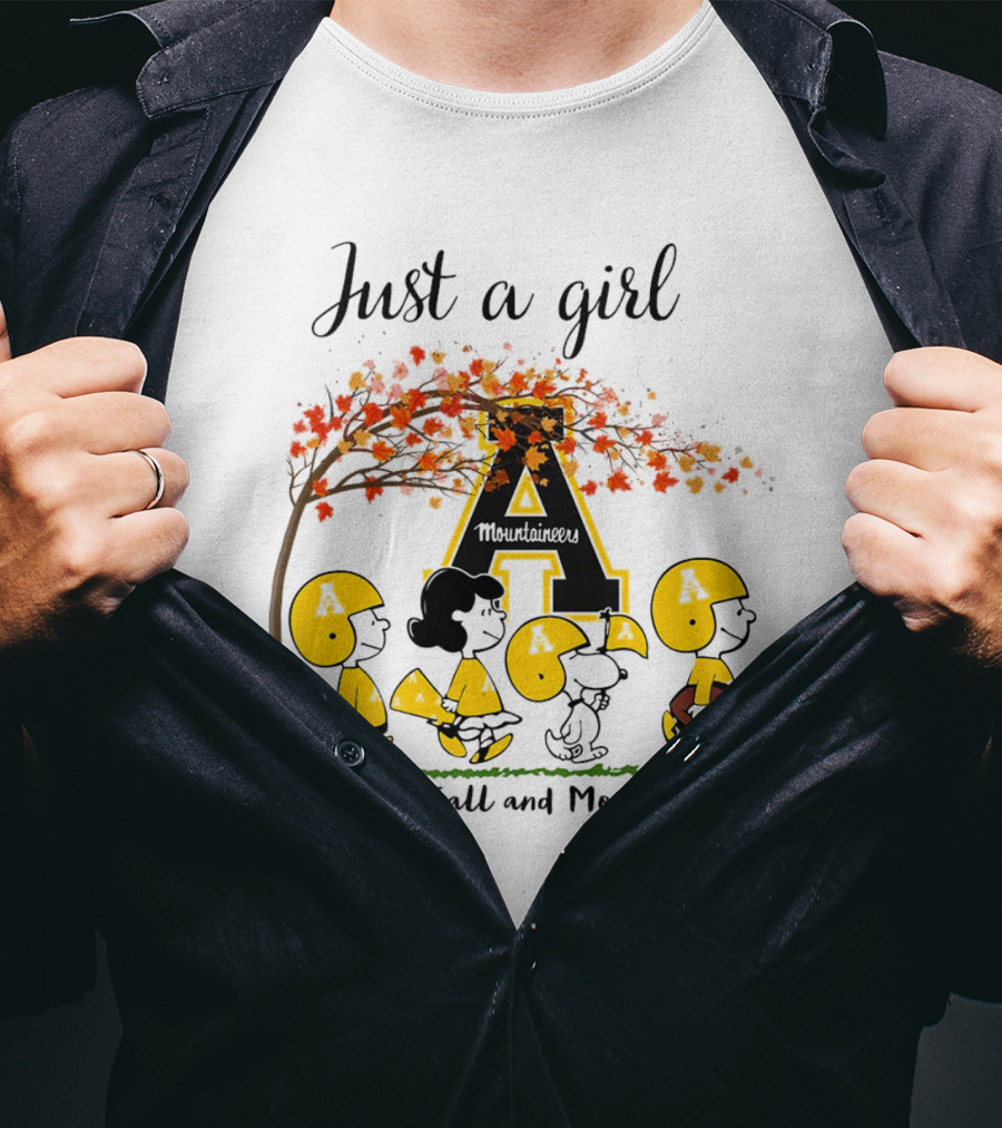 Just A Girl Who Loves Fall And Mountaineers Peanuts Cartoon T-Shirt
