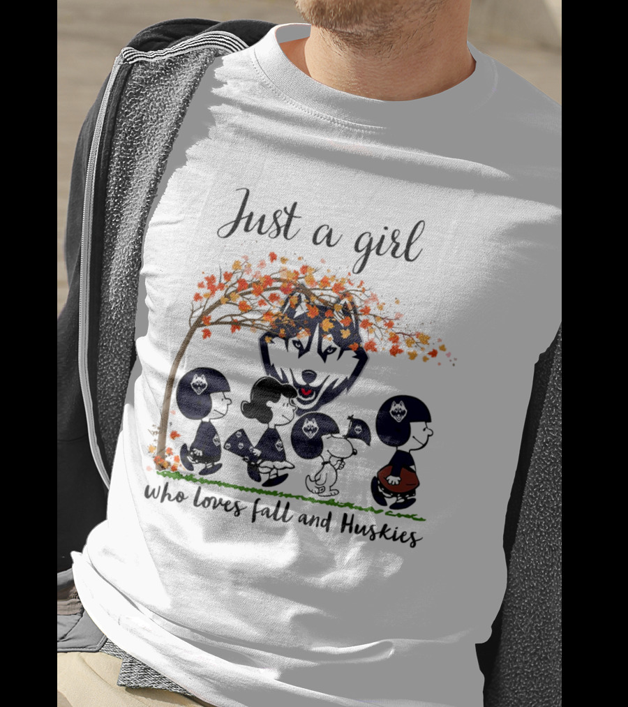 Just A Girl Who Loves Fall And Huskies Peanuts Cartoon T-Shirt