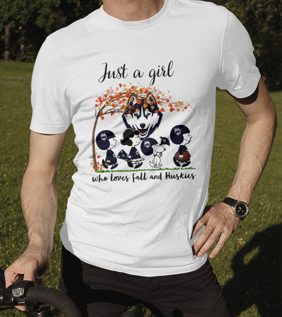 Just A Girl Who Loves Fall And Huskies Peanuts Cartoon T-Shirt