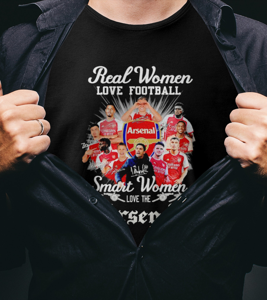 Real Women Love Football Smart Women Love The Arsenal FC Signatures Players Jersey Fan T-Shirt