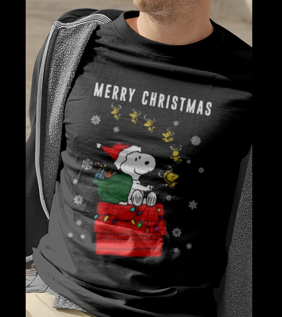 Merry Christmas Snoopy Santa On Doghouse With Reindeer And Snowflakes T-Shirt