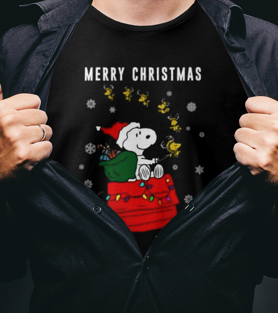 Merry Christmas Snoopy Santa On Doghouse With Reindeer And Snowflakes T-Shirt