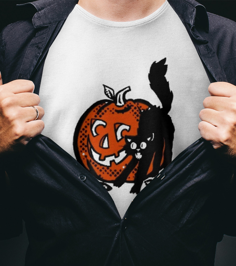 Vintage Halloween Pumpkin And Black Cat T-Shirt
