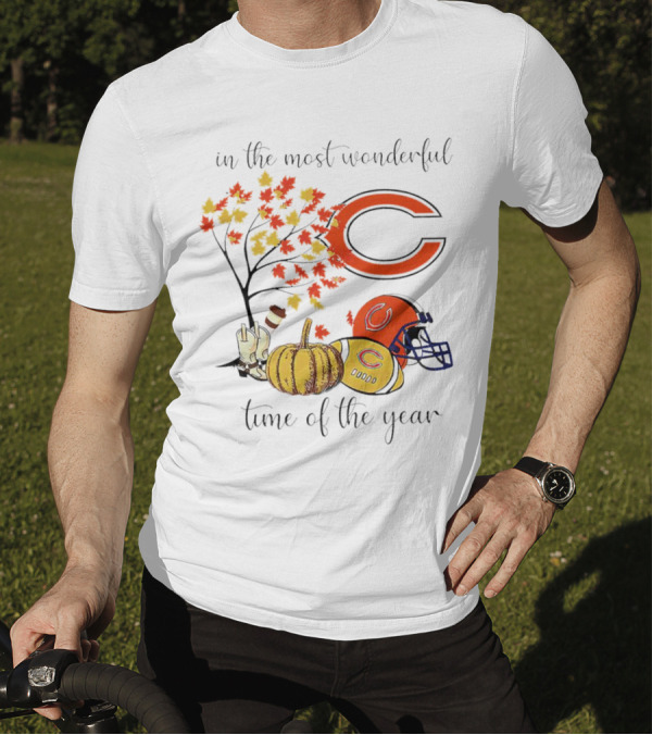 In The Most Wonderful Time Of The Year Chicago Bears Thanksgiving Helmets And Autumn Leaves T-Shirt