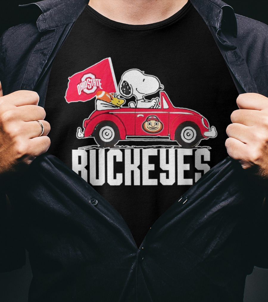 Snoopy And Woodstock Driving Red Car With Ohio State Buckeyes Flag T-Shirt