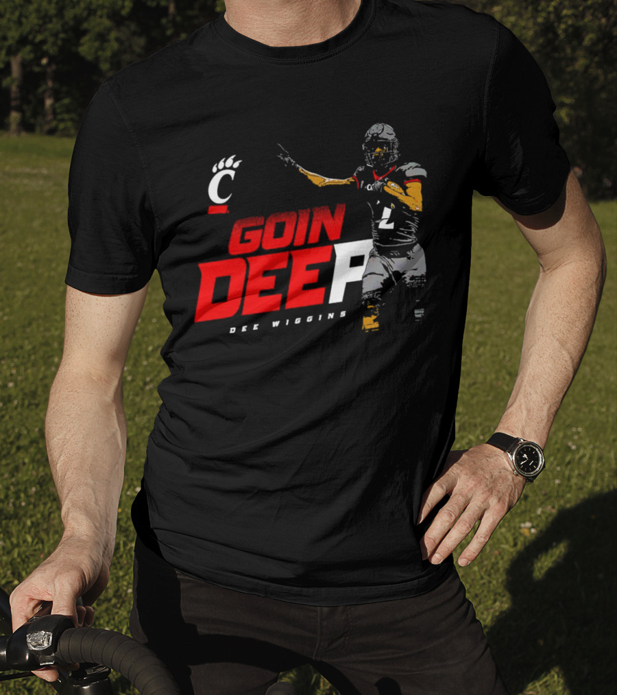 Dee Wiggins Goin’ Deep Cincinnati Bearcats Football Iconic Play Action T-Shirt