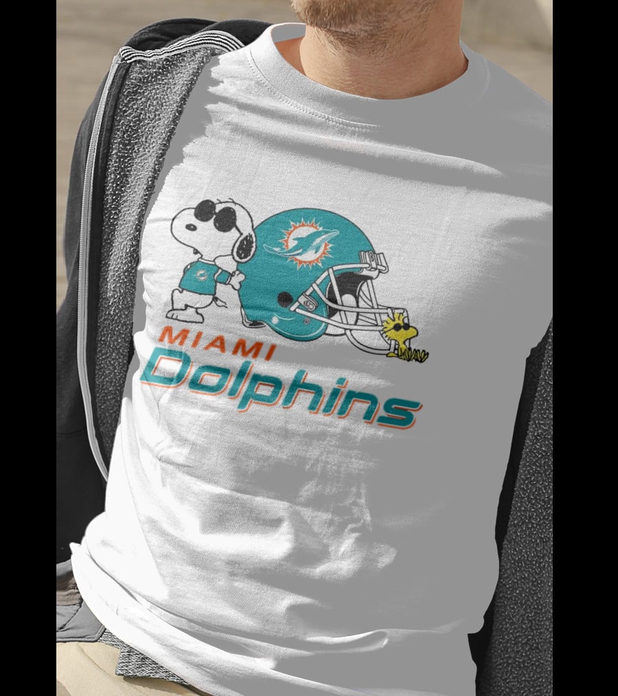 Miami Dolphins Snoopy And Woodstock Football Helmet T-Shirt