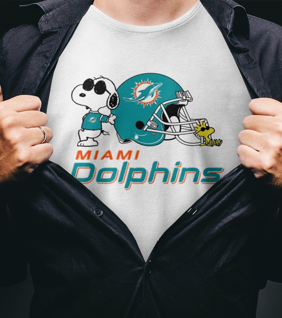 Miami Dolphins Snoopy And Woodstock Football Helmet T-Shirt
