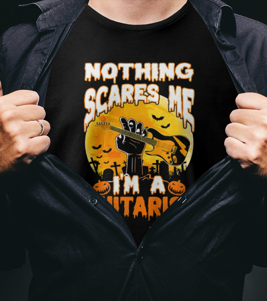 Nothing Scares Me I'm A Guitarist Music Vintage Halloween Graveyard Scene Guitar Hand Pumpkins Bats T-Shirt
