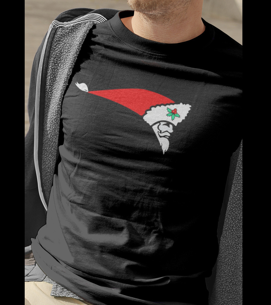 New England Patriots Santa Hat Christmas Day T-Shirt