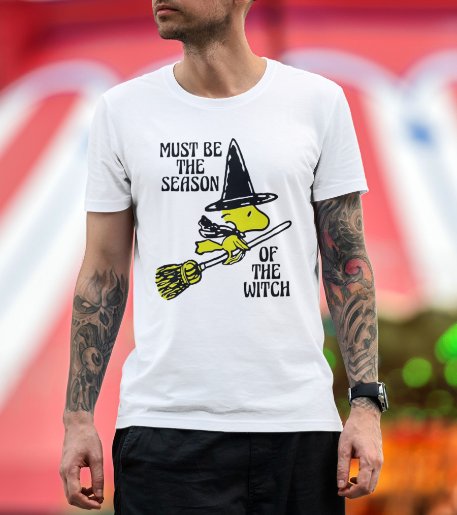Must Be the Season of the Witch Halloween Woodstock Peanuts Broomstick T-Shirt
