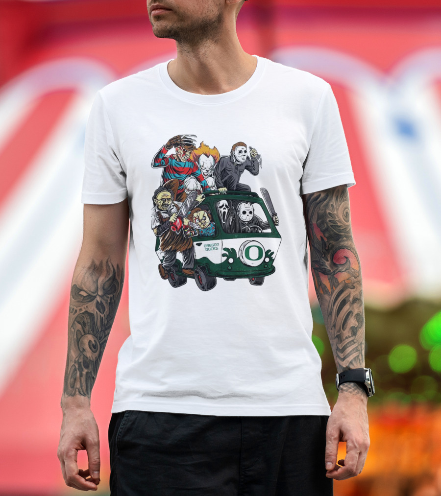 Oregon Ducks Horror Characters Bus Halloween Freddy Jason Michael Myers Pennywise Mask T-Shirt