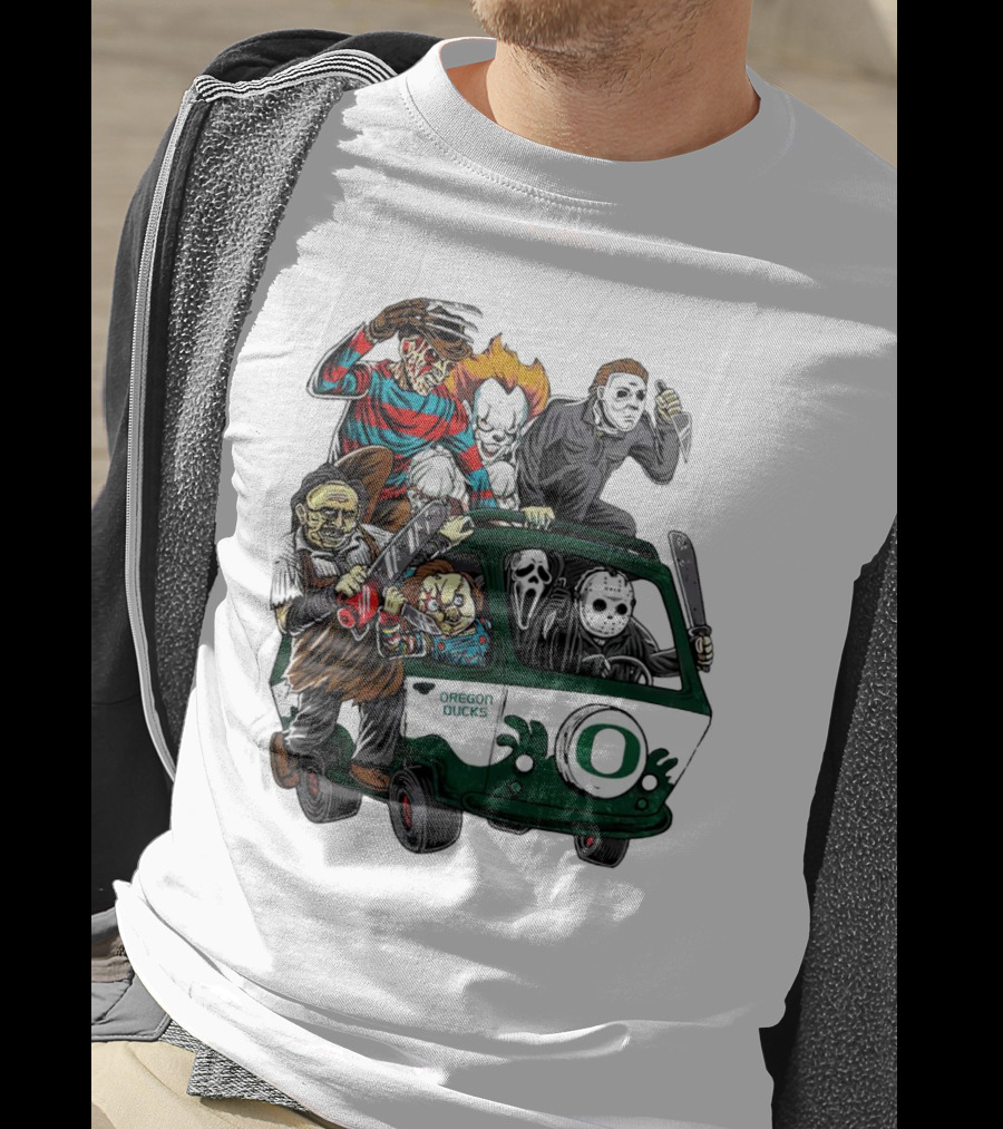 Oregon Ducks Horror Characters Bus Halloween Freddy Jason Michael Myers Pennywise Mask T-Shirt