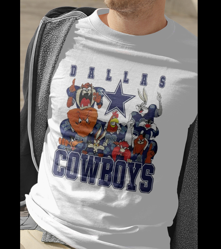 Dallas Cowboys Looney Tunes Characters NFL Football Team Fan T-Shirt